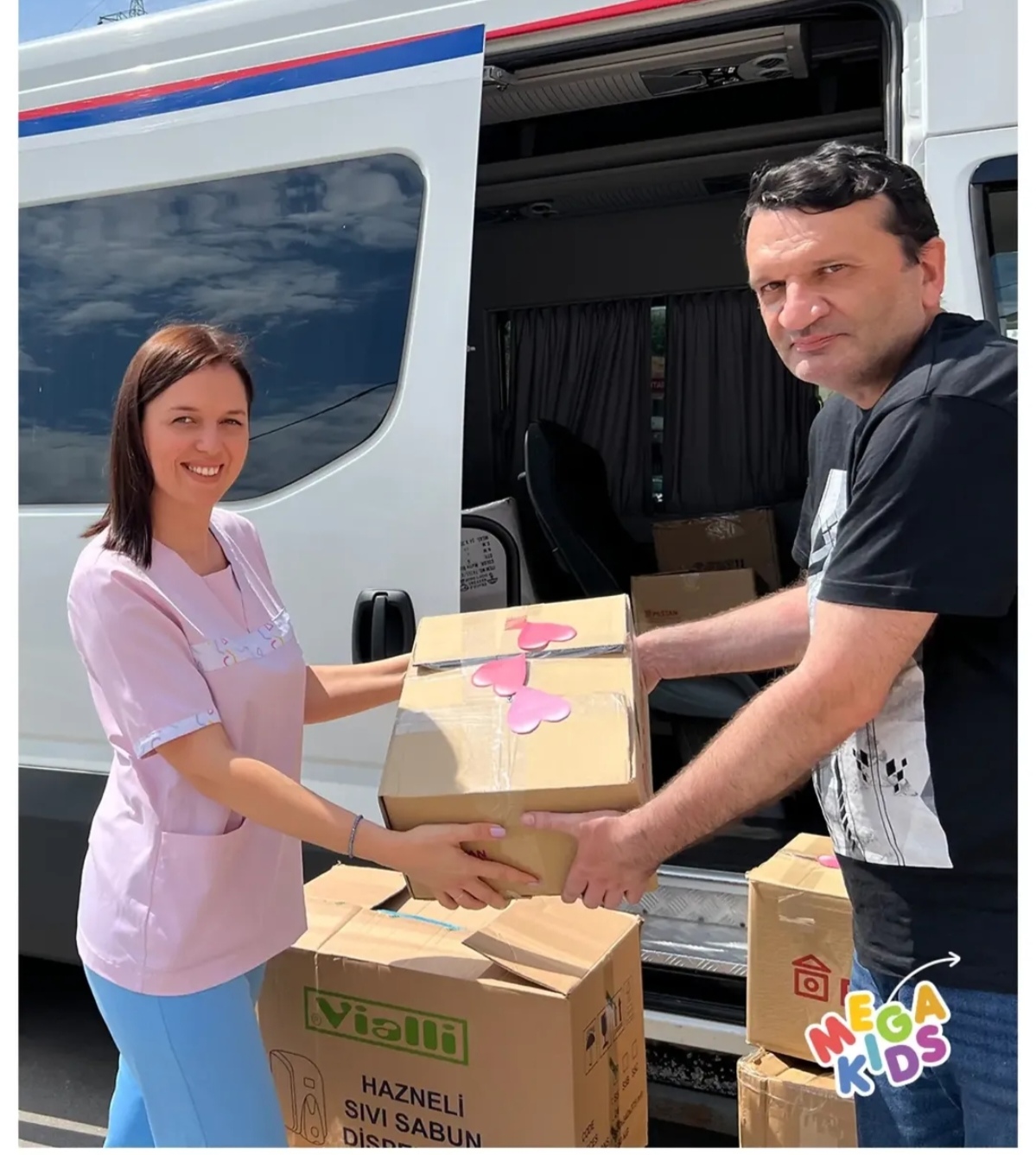 Humanitarna akcija — paketi pomoći